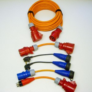 Adapter und Verlängerungskabel